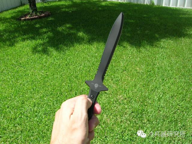 美國海豹突擊隊的冷兵器-黑鷹刀具