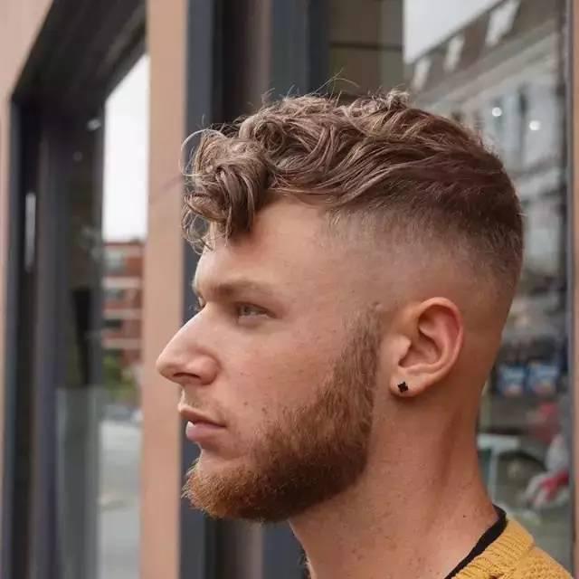 髮型 | 耍酷兩側要夠短，45種不同風格的髮型