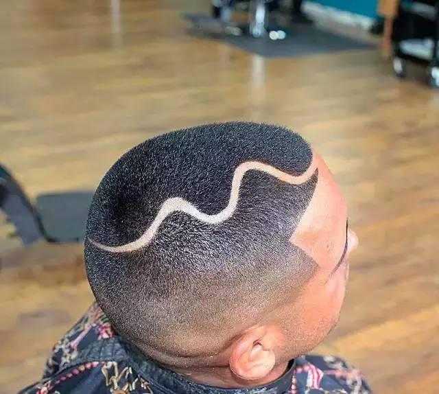 髮型 | 耍酷兩側要夠短，45種不同風格的髮型