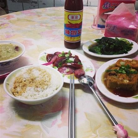 台中夜貓子最愛的7個深夜食堂,今晚你要吃哪一道?