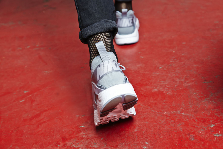 女孩子著仲型! 進化登場!5款女裝Nike Air Huarache Ultra