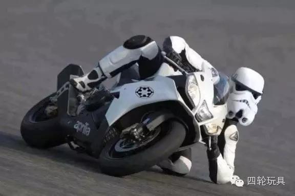 這才是正宗的「星戰」范兒!無敵暴風兵戰車大合集,想不到最後那輛車...你看了笑到下巴掉下來
