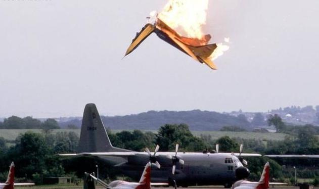 國際最受爭議的戰機:俄一代王者米格-29 空中撕裂時心都碎了