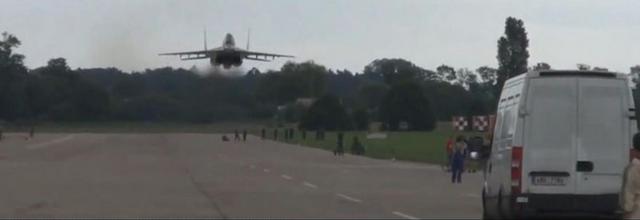 國際最受爭議的戰機:俄一代王者米格-29 空中撕裂時心都碎了