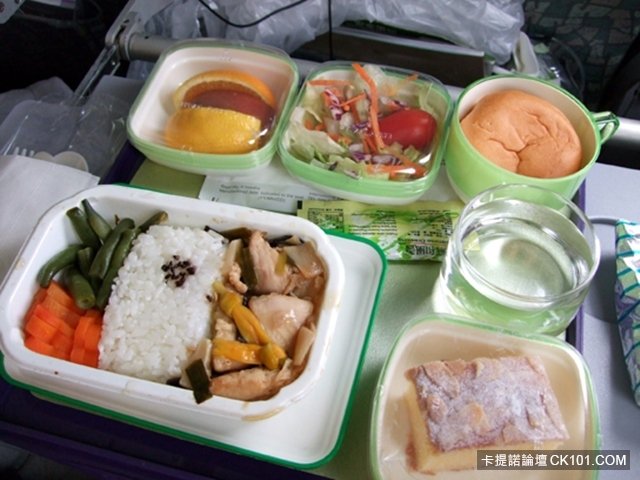 飛機餐 9 大真相!了解背後的製作真相,以後你就懂得如何揀餐啦!