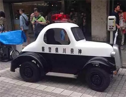警界最強超跑! 除了阿布達比1900萬的超跑,各國警車技術到底哪家強?最後一個是團購的吧....