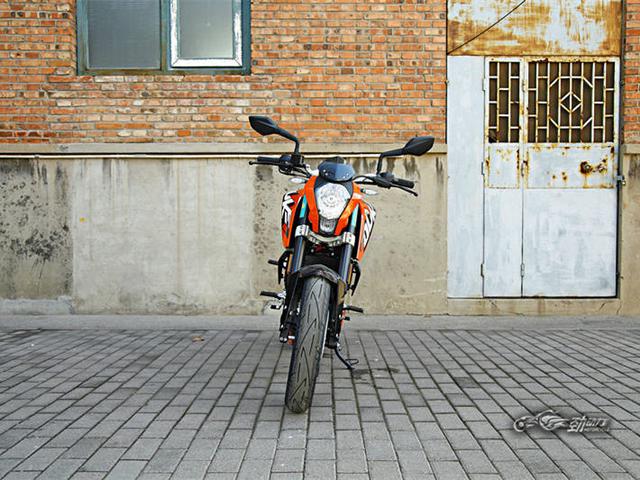 來自奧地利的輕量級小鋼炮——KTM 200 DUKE