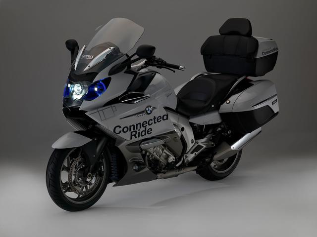 2016 BMW 摩托車最新「黑」科技讓你像戰鬥機飛行員一樣駕駛摩托車