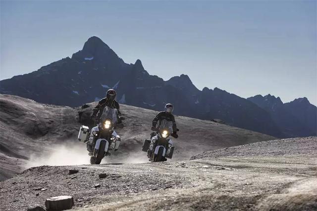 KTM 1290 SUPER ADVENTURE——號稱全世界最智能摩托車