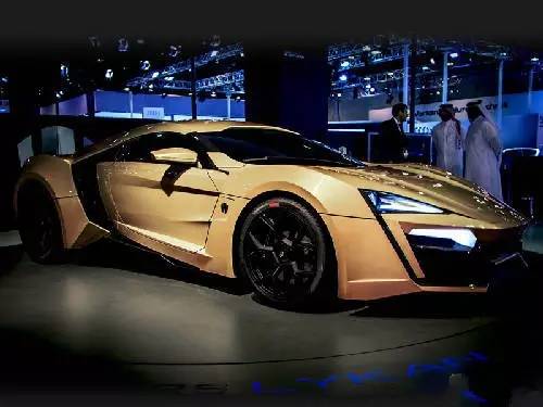 這才算真正的高級豪車,價值「5 億」新台幣!一個燈買一輛勞斯萊斯 ,一個輪胎買兩台法拉利....