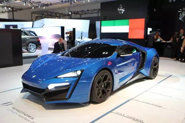 這才算真正的高級豪車,價值「5 億」新台幣!一個燈買一輛勞斯萊斯 ,一個輪胎買兩台法拉利....