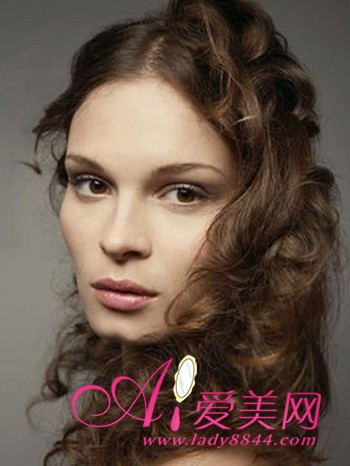 為什麼老是掉頭髮?揭示女性脫髮8大根源