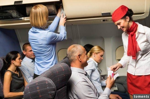 空姐不會主動告訴你,卻超好康的10個「隱藏版服務」!只要你敢開口就有!