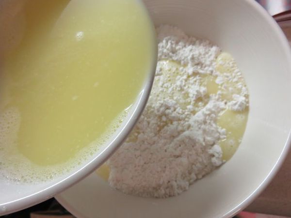 加進蔬菜的蛋餅皮,滿滿營養與創意