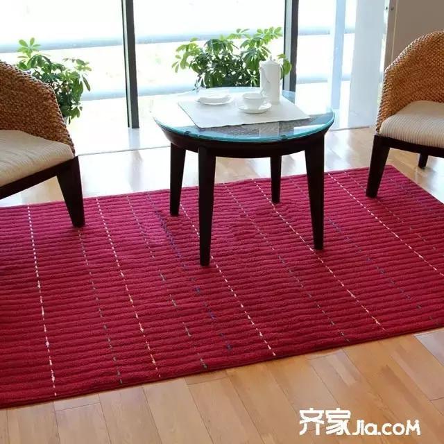犄角空間怎麼用?一塊地毯輕鬆搞定!