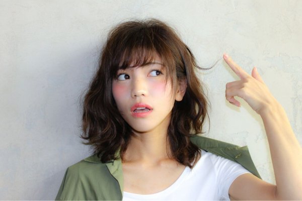顛覆你的上妝習慣!讓日本妞告訴你「先唇蜜後口紅」的箇中奧秘是什麼