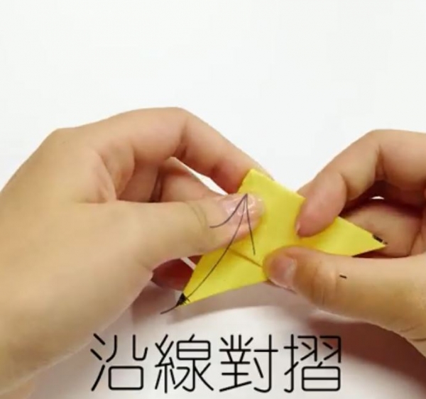 最近流傳的一個「30秒做出皮卡丘」轟動台灣!連我爸媽都不停地做,真的嚇掉我的BRA了!