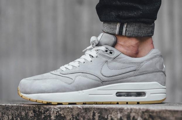 你的世界不只是黑和白，灰色的 sneakers 也可以是王道！！！