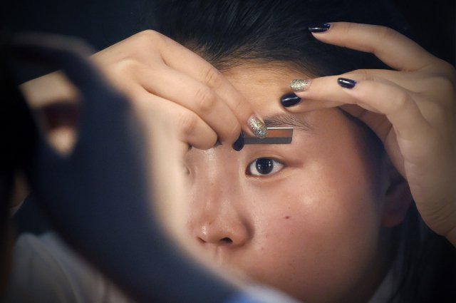 「乾燥劑」丟掉虧大了!知道它的功用之後,你絕不會後悔把它留下!實在太好用了!!