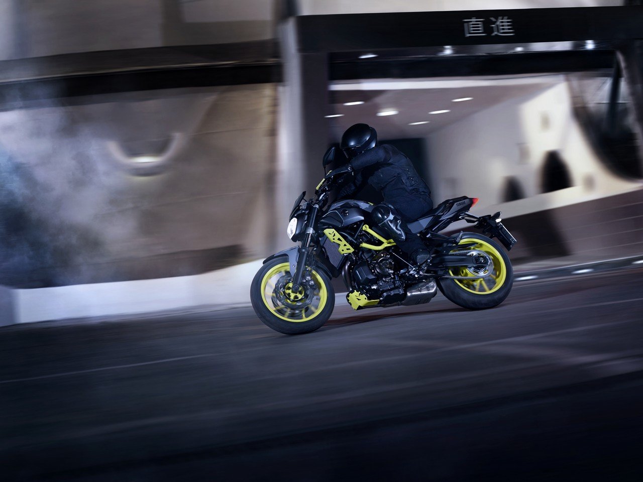 螢光潮味。2016 YAMAHA MT-07 Night Fluo特飾版 新色亮相