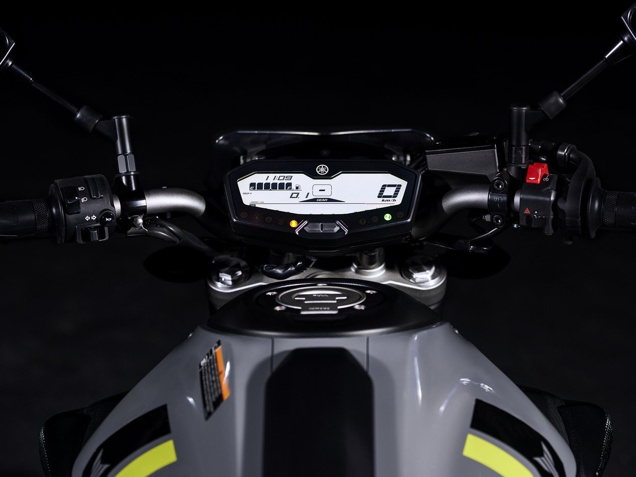 螢光潮味。2016 YAMAHA MT-07 Night Fluo特飾版 新色亮相