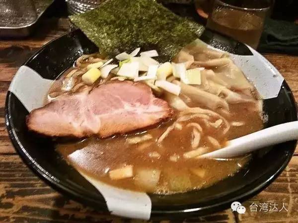 從日本火到台灣的人氣拉麵,超好吃!去台灣怎麼能錯過!