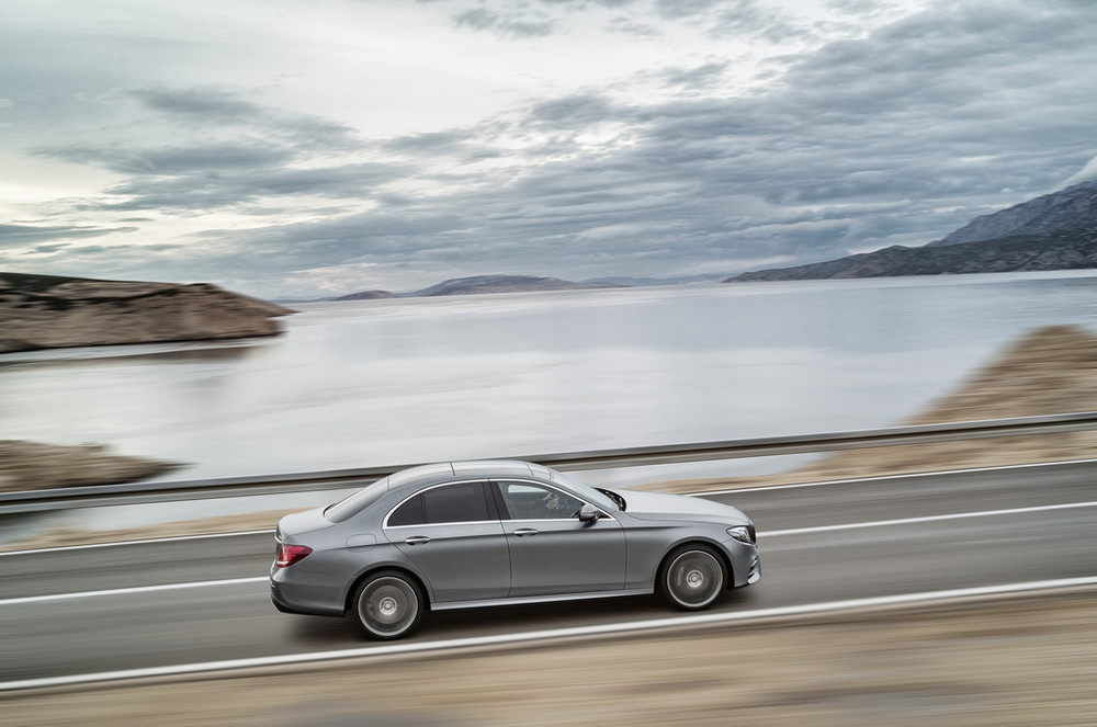 勁爆！期待已久的 2016 Mercedes-Benz E-Class 真實照片正式曝光！