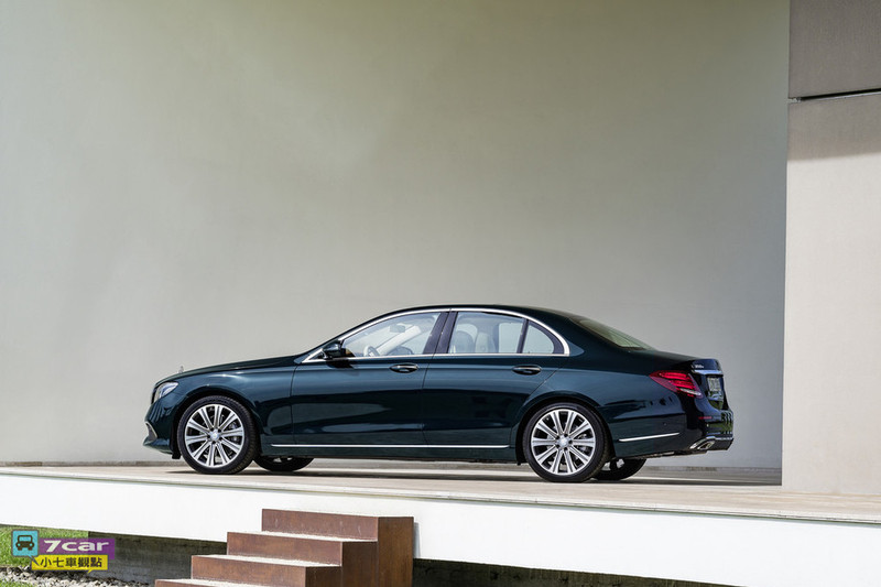 勁爆！期待已久的 2016 Mercedes-Benz E-Class 真實照片正式曝光！