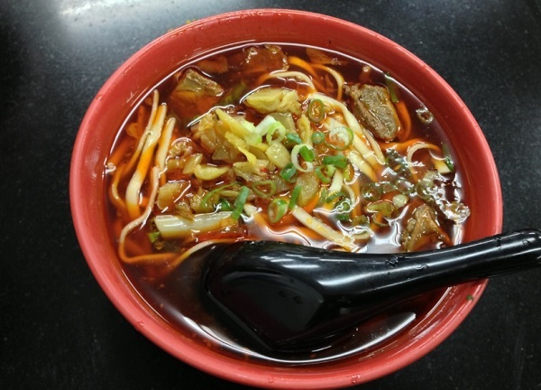 【網友都說必吃!到新竹入境隨俗 先吃這4間牛肉麵】~牛肉麵特輯
