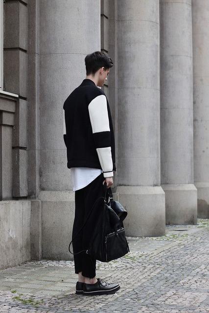 誰說只能上班穿？一件「白襯衫」變化出3大日常穿搭法！