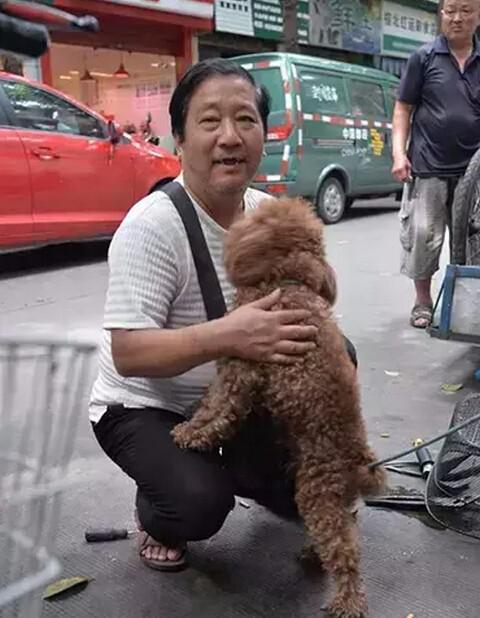 忠犬泰迪4天不吃不喝，終於等到主人！！