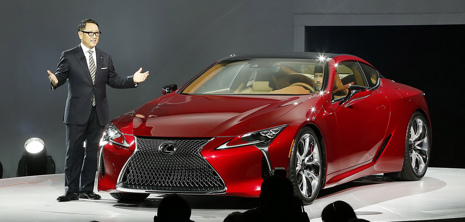 Lexus LC 500 跑車強勢登場!終極戰士再度征服2016北美底特律車展!0 到 100 km/h 4.5 秒!