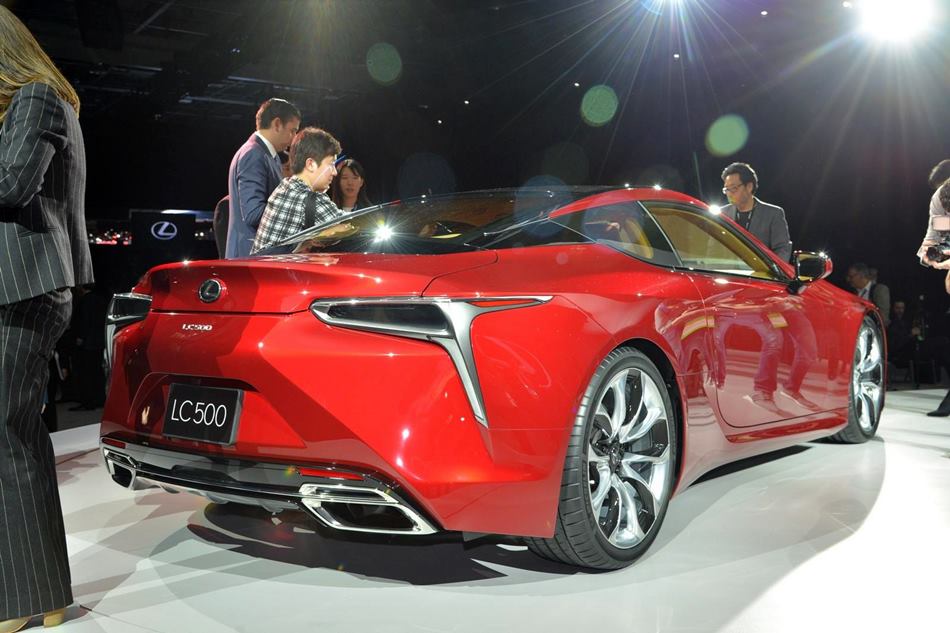 Lexus LC 500 跑車強勢登場!終極戰士再度征服2016北美底特律車展!0 到 100 km/h 4.5 秒!