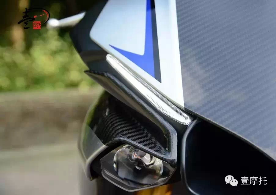 《萬眾矚目》為賽道而生，山葉 YZF-R1M摩托車!