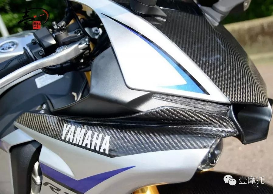 《萬眾矚目》為賽道而生，山葉 YZF-R1M摩托車!