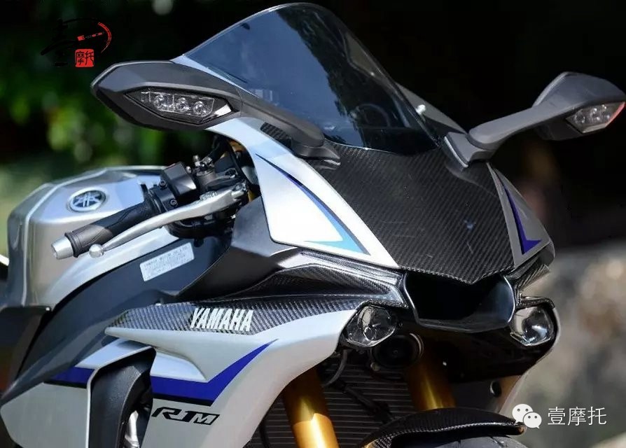 《萬眾矚目》為賽道而生，山葉 YZF-R1M摩托車!