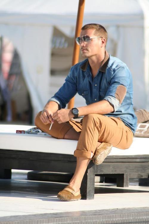 白襯衫vs牛仔襯衫,無論內搭還是外穿,分分鐘迷死人!