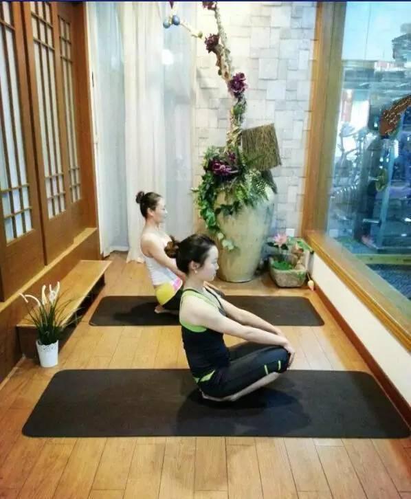 全套入門瑜伽25式,初學者必備!減肥又健身!!!
