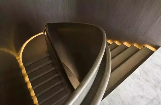 我的天吶,別人家的樓梯都長這樣!