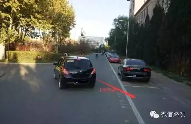【開車寶典】關於倒車,你必須要知道的5個「終極訣竅」!