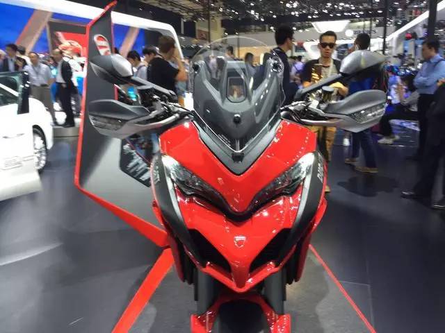 現場直擊:2016北京車展上最耀眼的摩托車