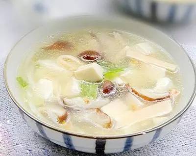 對症喝湯,小病全消~把健康燉成二十道養生湯!