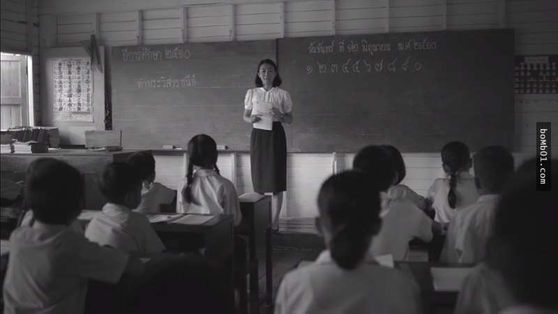 50年前她對一位喪母的女學生說「要做她媽媽」,現在病重的她躺在床上…走進來的人太不可思議了!