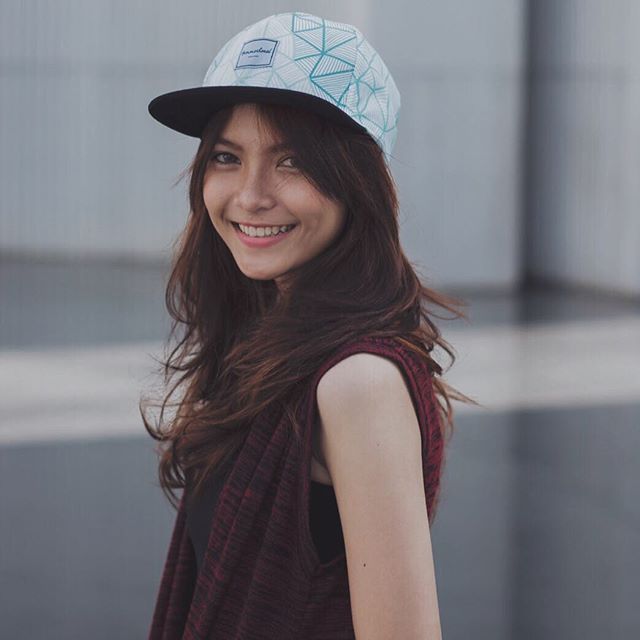 潮流女孩都這樣戴!夏日必備 5 分割帽你入手了嗎?
