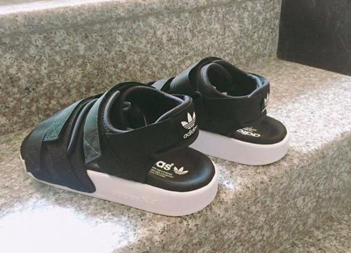 夏日涼鞋 ADIDAS vs NEW BALANCE 該要哪雙好 ?!