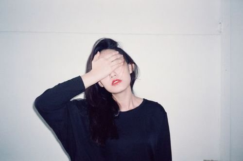 何必作踐了自己，辜負了歲月