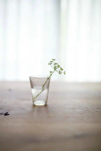 很喜歡這句話：知人不必言盡，言盡則無友