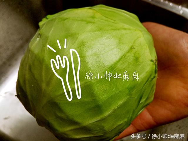 女人要多吃這個菜,這樣簡單炒好吃,常吃減少雀斑、緩解老年斑!
