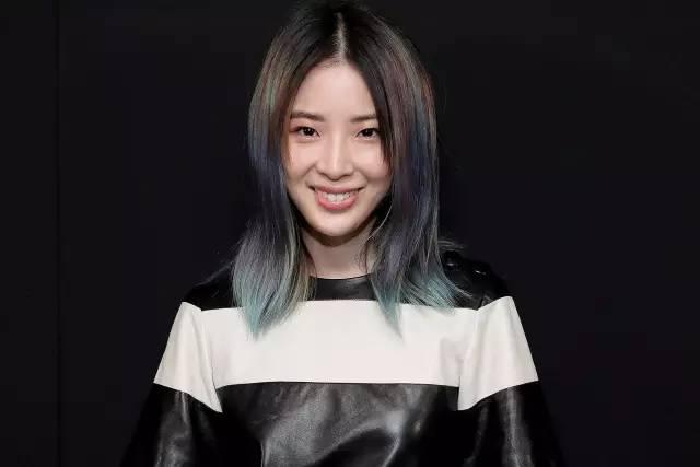 美籍韓裔「時尚博主」Irene Kim飆起染髮,時髦開掛!