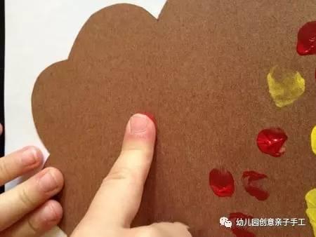 幼兒園親子手工之植樹節來啦,粘貼樹塗鴉樹等多種玩法,簡單有趣